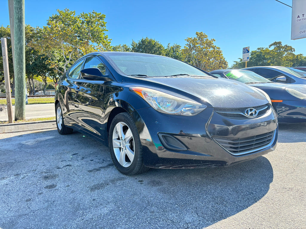 2013 Hyundai Elantra GLS – front right angle rental car Fort Lauderdale